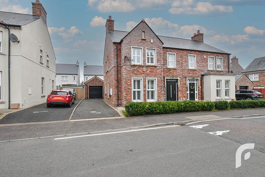 33 Hartley Hall Park, Greenisland, Carrickfergus, BT38 8ZY