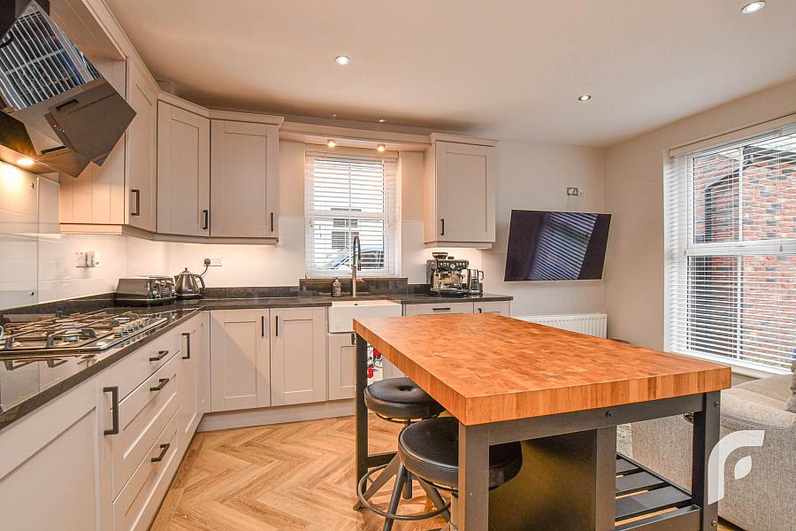 33 Hartley Hall Park