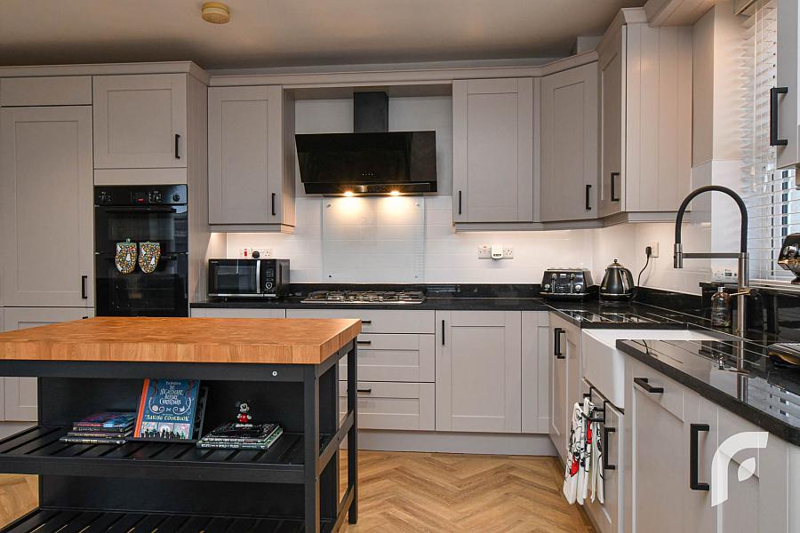 33 Hartley Hall Park