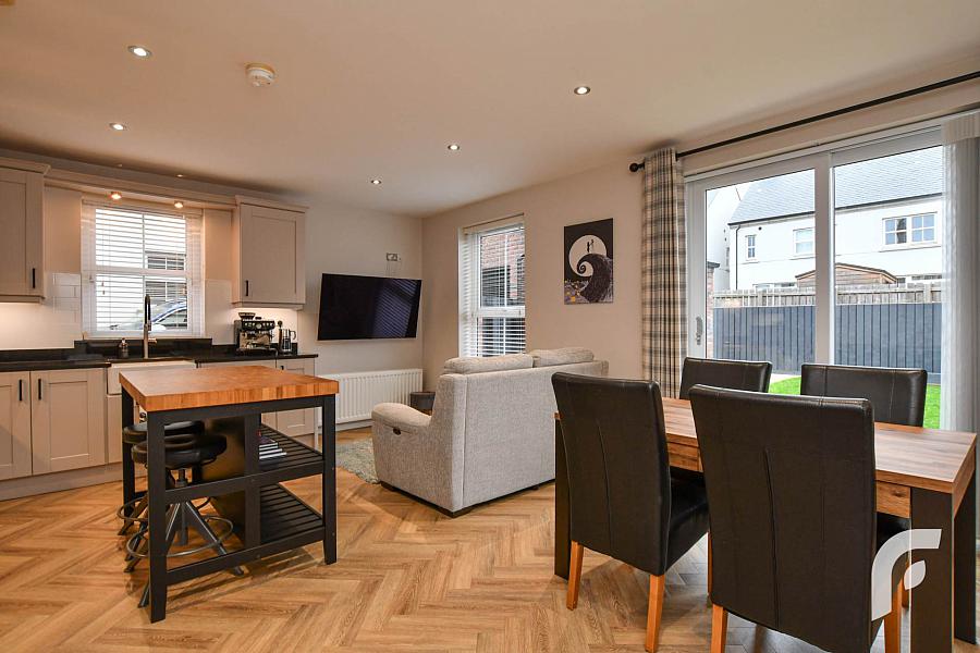 33 Hartley Hall Park