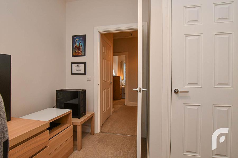 33 Hartley Hall Park