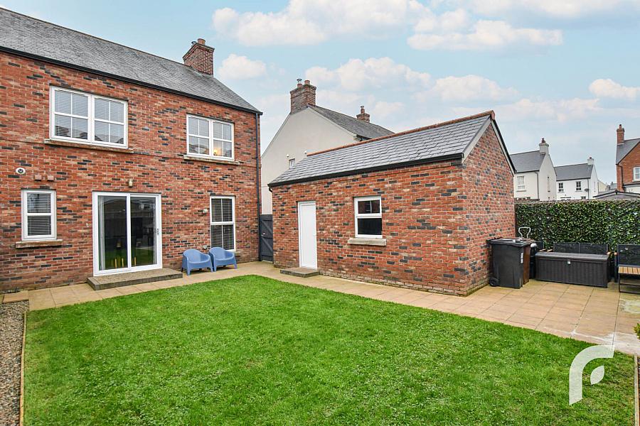 33 Hartley Hall Park