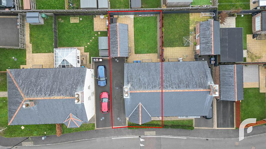 33 Hartley Hall Park