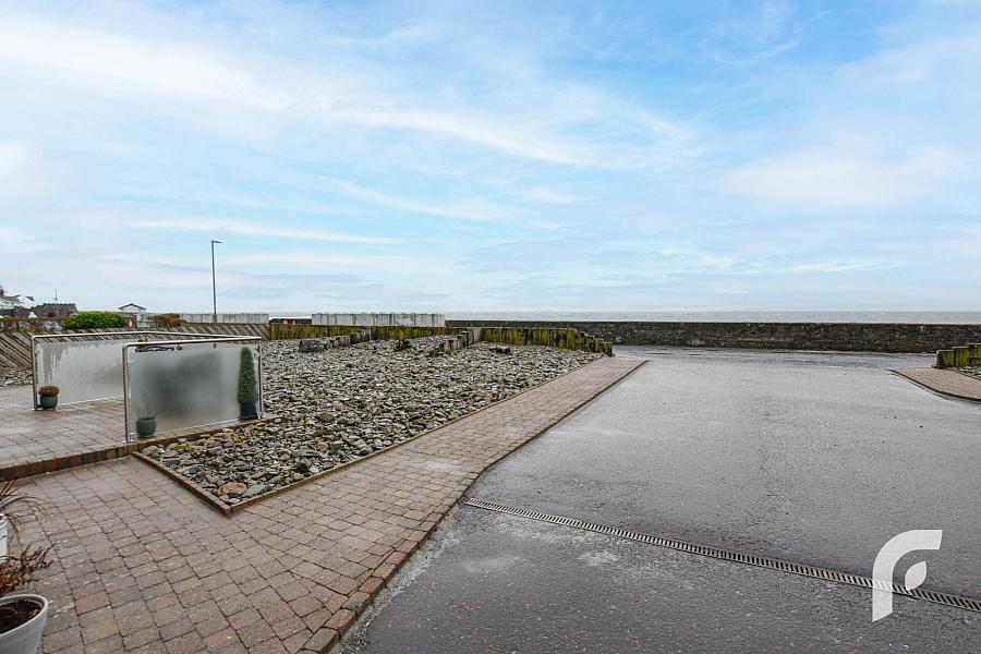 Apt 1 Sunlea Court Rhanbuoy Park