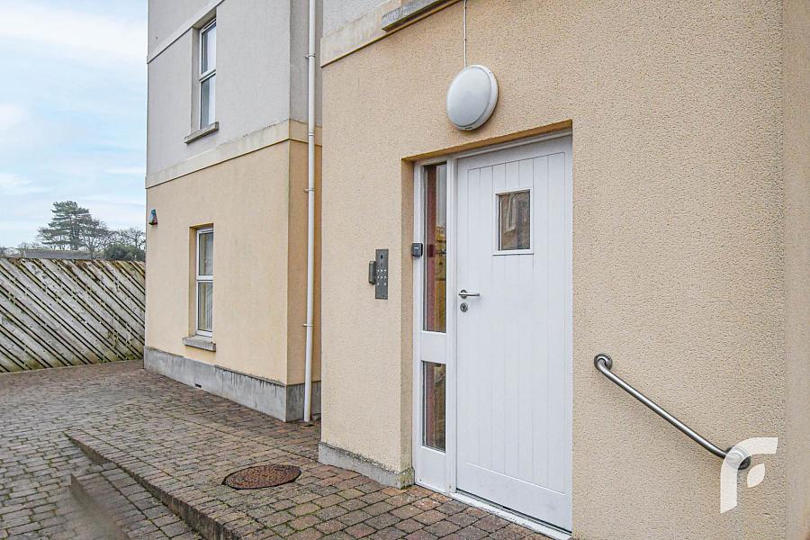 Apt 1 Sunlea Court Rhanbuoy Park