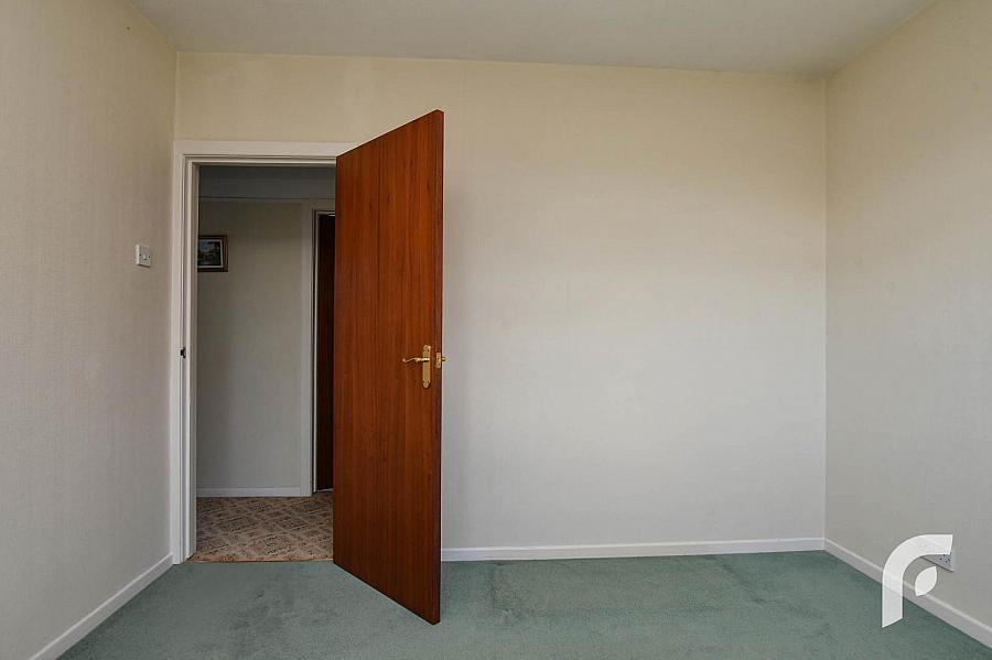 1 Lenamore Park