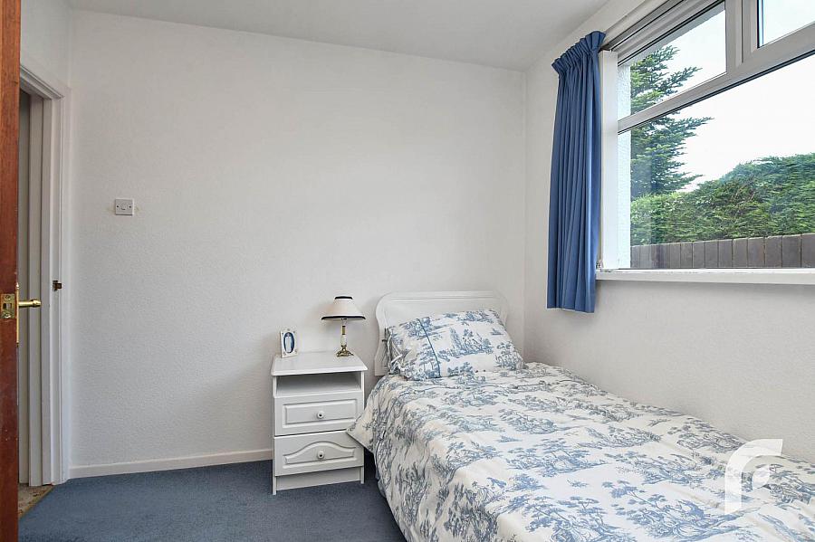 1 Lenamore Park