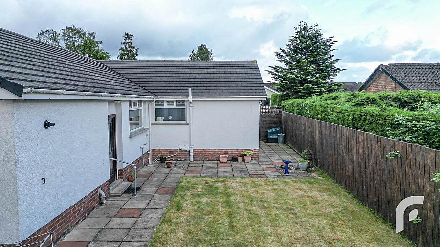 1 Lenamore Park