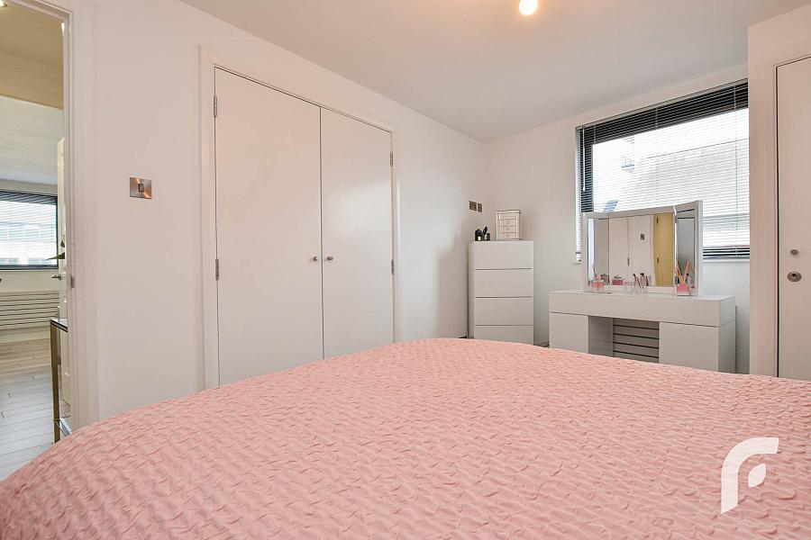 Apartment 22 Queens Square