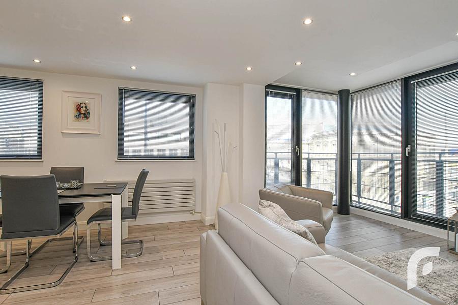 Apartment 22 Queens Square