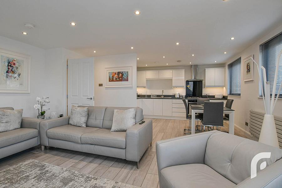 Apartment 22 Queens Square