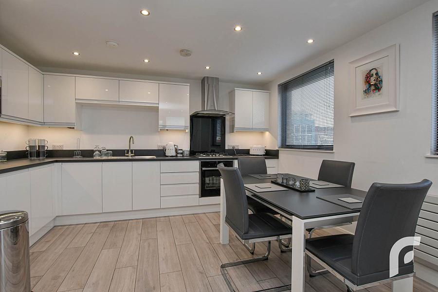 Apartment 22 Queens Square