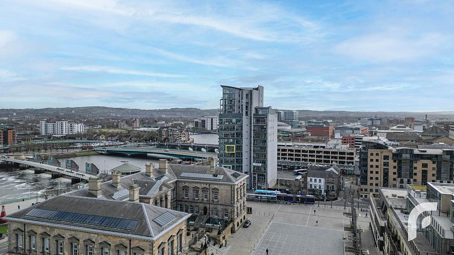 Apartment 22 Queens Square