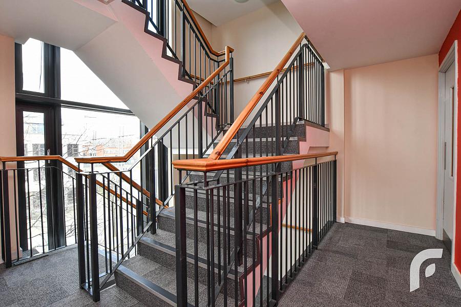 Apartment 22 Queens Square