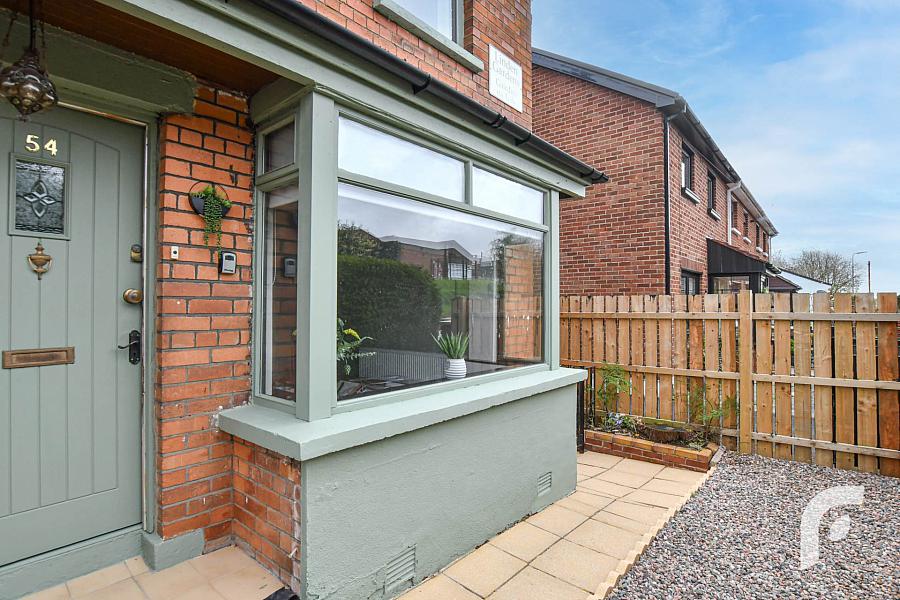 54 Linden Gardens