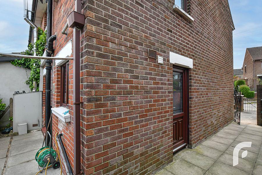 15 Dunmore Crescent