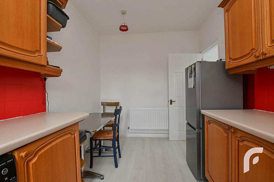 7 Railway Court
