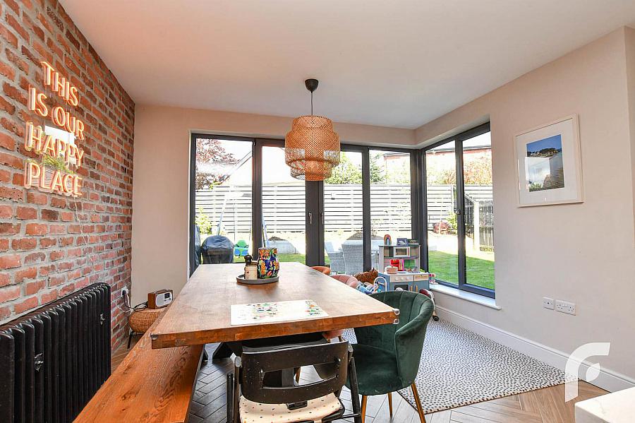 26 Oakfield Park