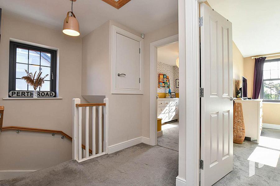 26 Oakfield Park