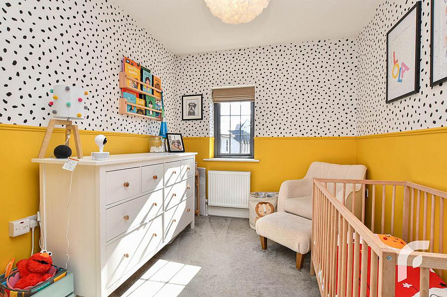 26 Oakfield Park