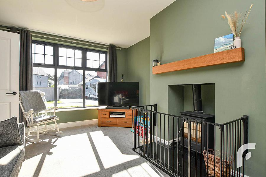 26 Oakfield Park