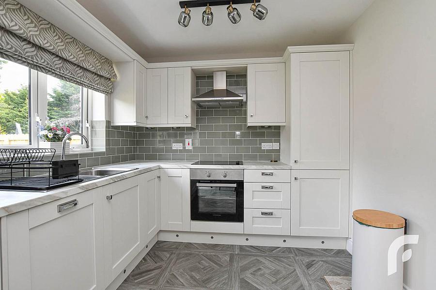 6 Rockview Lane