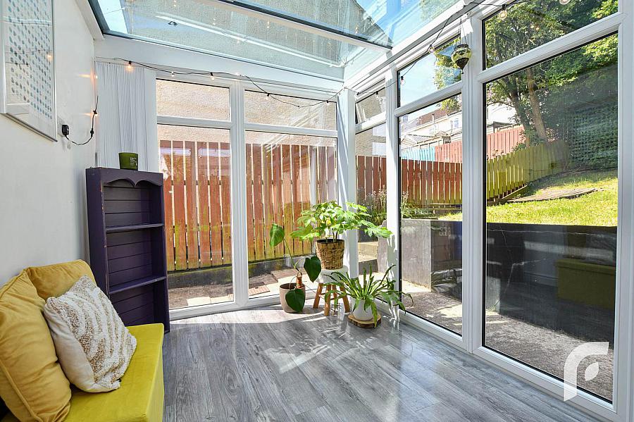68 Silverstream Park