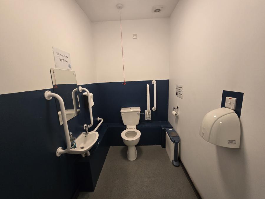 Former Dental Surgery, 42B Church Street