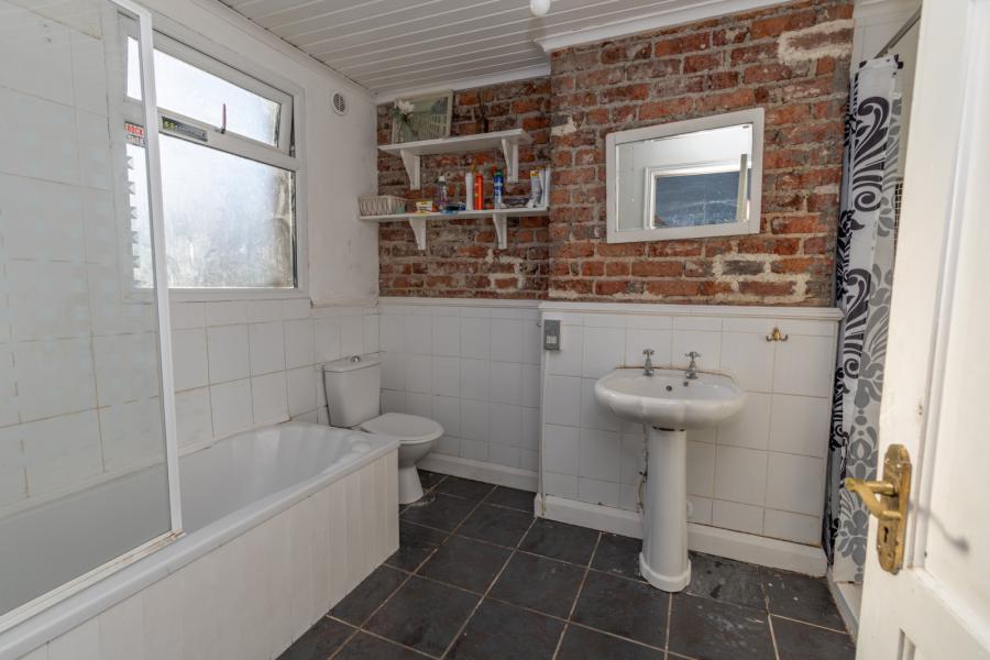 3 Upper Edward Street