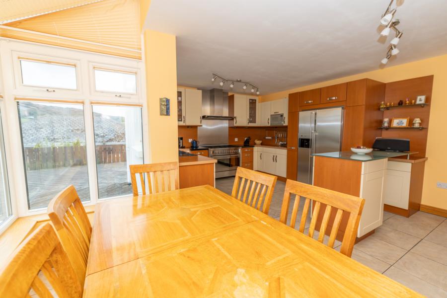 1A, Commons Hall Road