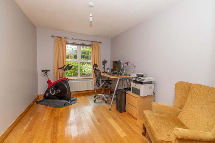1A, Commons Hall Road