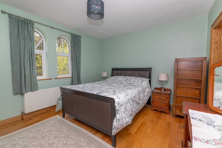 1A, Commons Hall Road