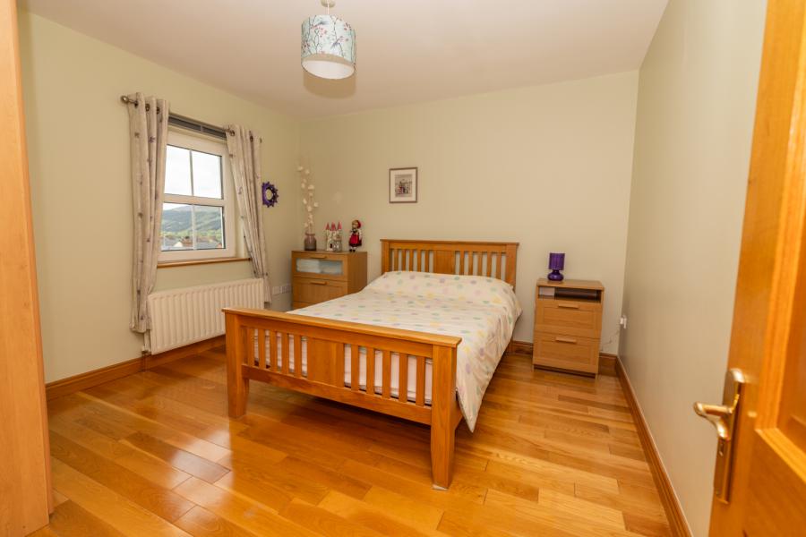 1A, Commons Hall Road