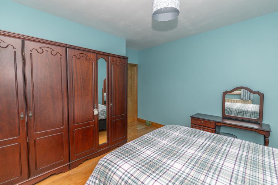 1A, Commons Hall Road