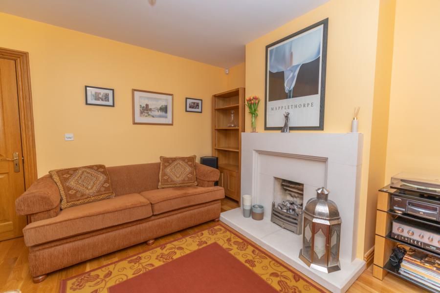 1A, Commons Hall Road