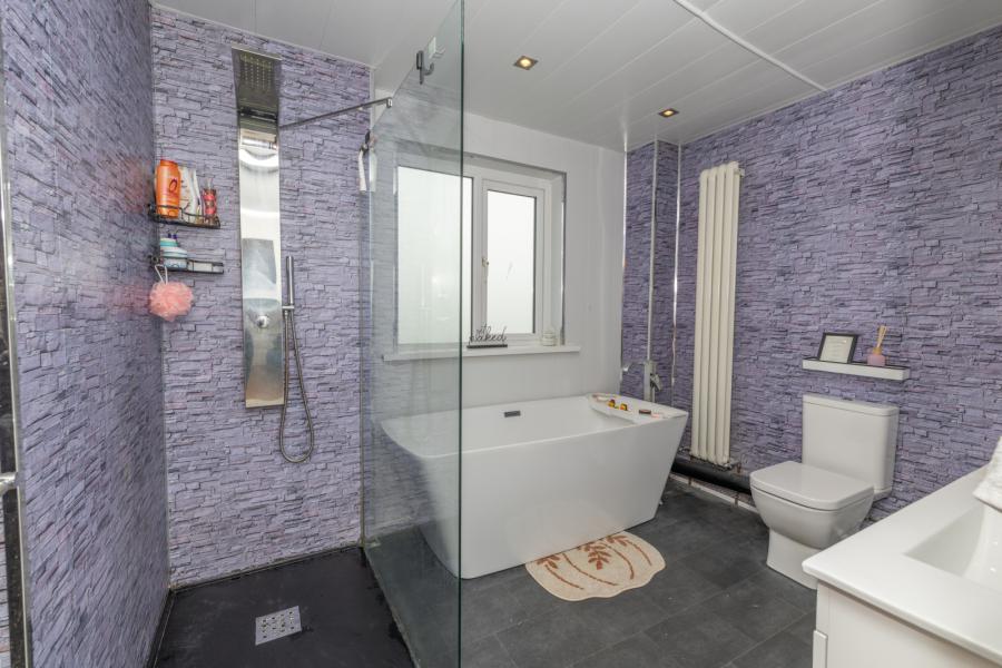23 Ashton Heights