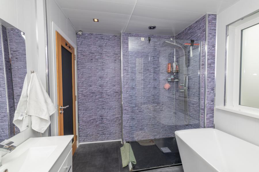 23 Ashton Heights