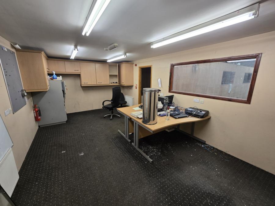 Unit 2, 21 Newtown Road