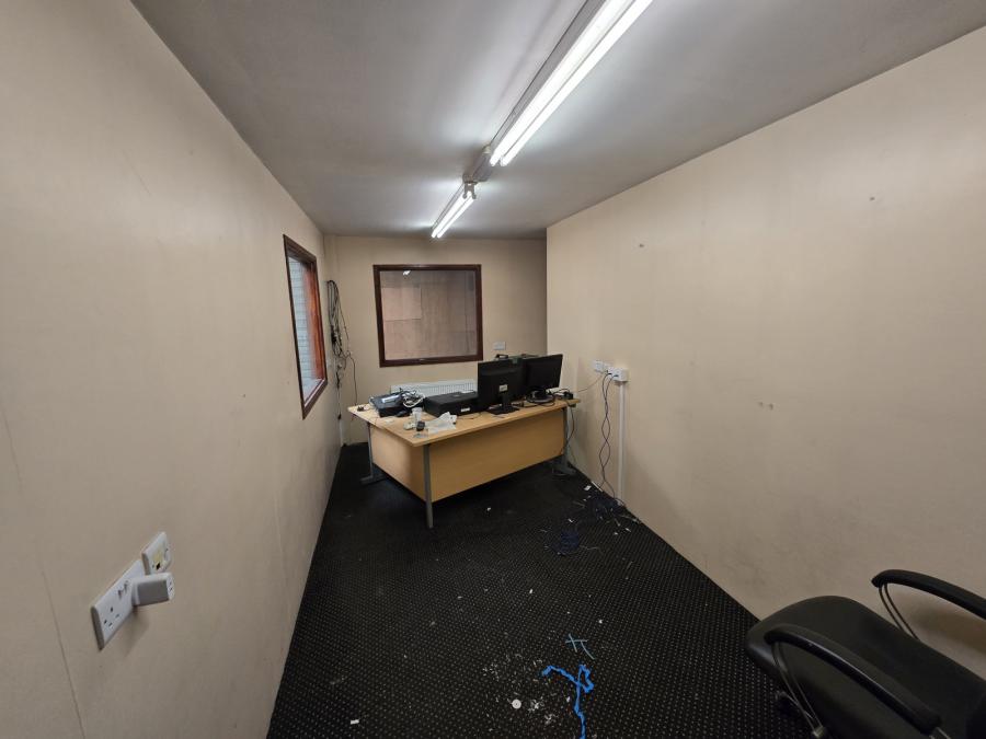 Unit 2, 21 Newtown Road