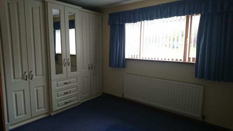 88 Warrenpoint Road