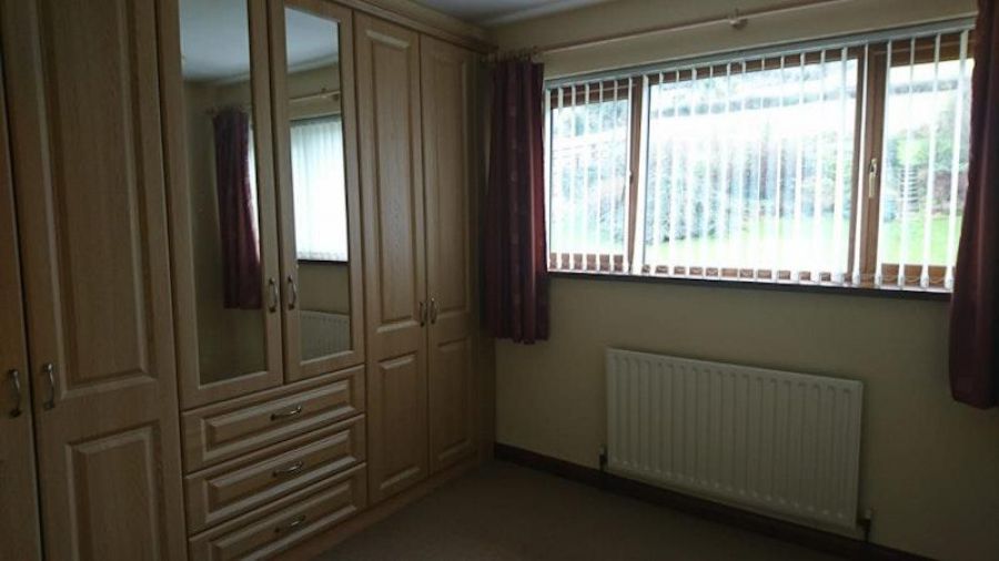 88 Warrenpoint Road