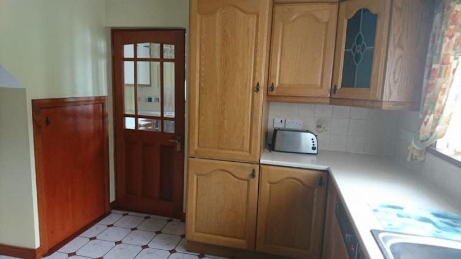 88 Warrenpoint Road