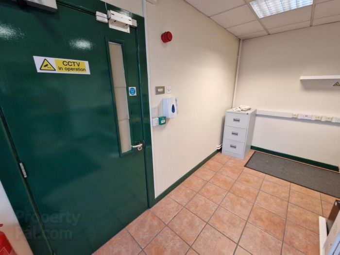 Office 2, 11-14 Newry Street