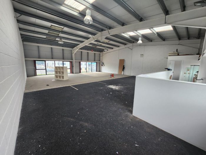 Unit 3 Marshes Trade Centre