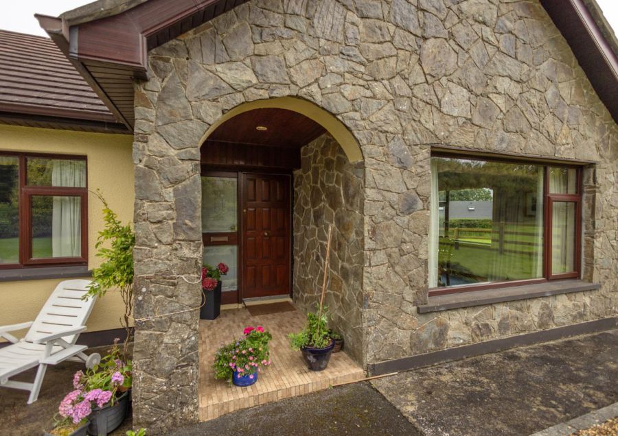 14 Aghmakane Road