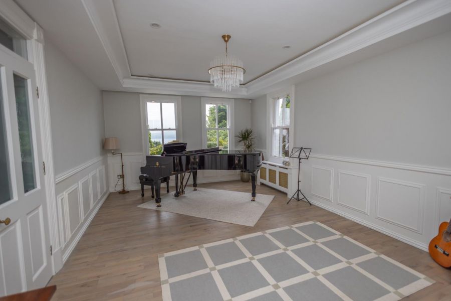 Clocgarran Hall, 43 Killowen Old Road