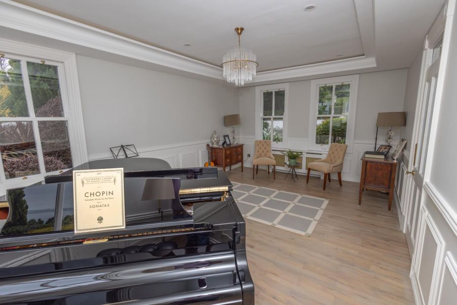 Clocgarran Hall, 43 Killowen Old Road