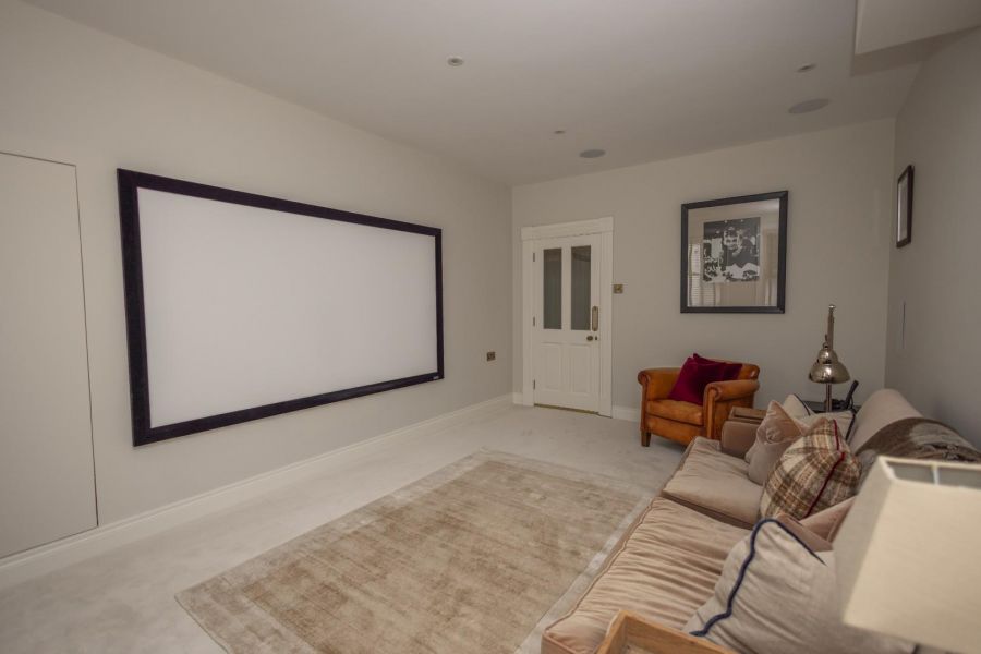 Clocgarran Hall, 43 Killowen Old Road