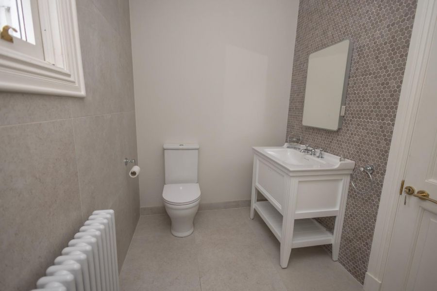 Clocgarran Hall, 43 Killowen Old Road