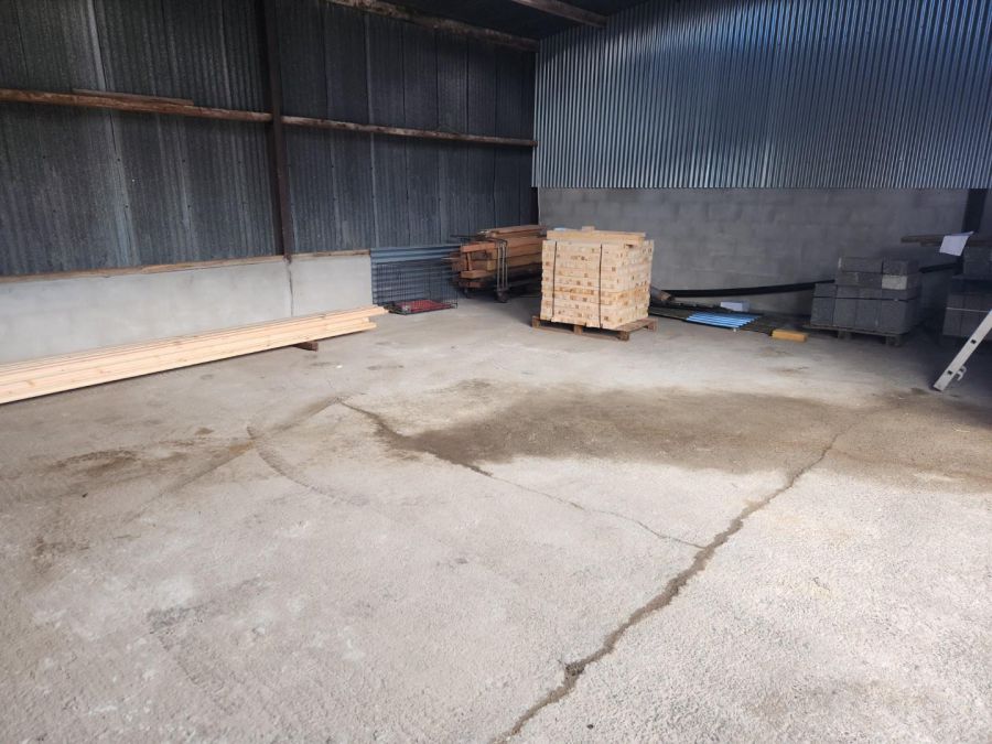 Commercial Storage Unit With Office/Showroom Carrivekeeney Road